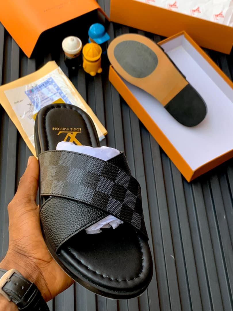 Cross-Strap Leather Slide